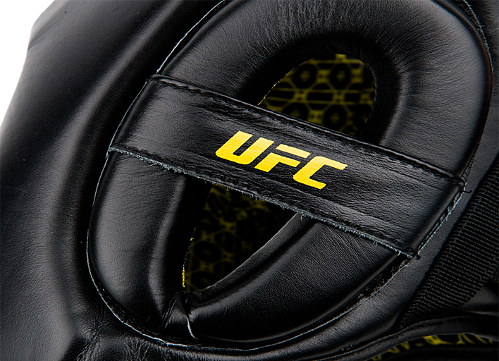 UFC Шлем с защитой щек на шнуровке черный - L\XL