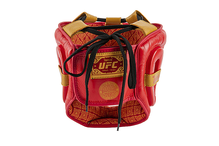 UFC Premium True Thai Шлем для бокса, цвет красный, размер M